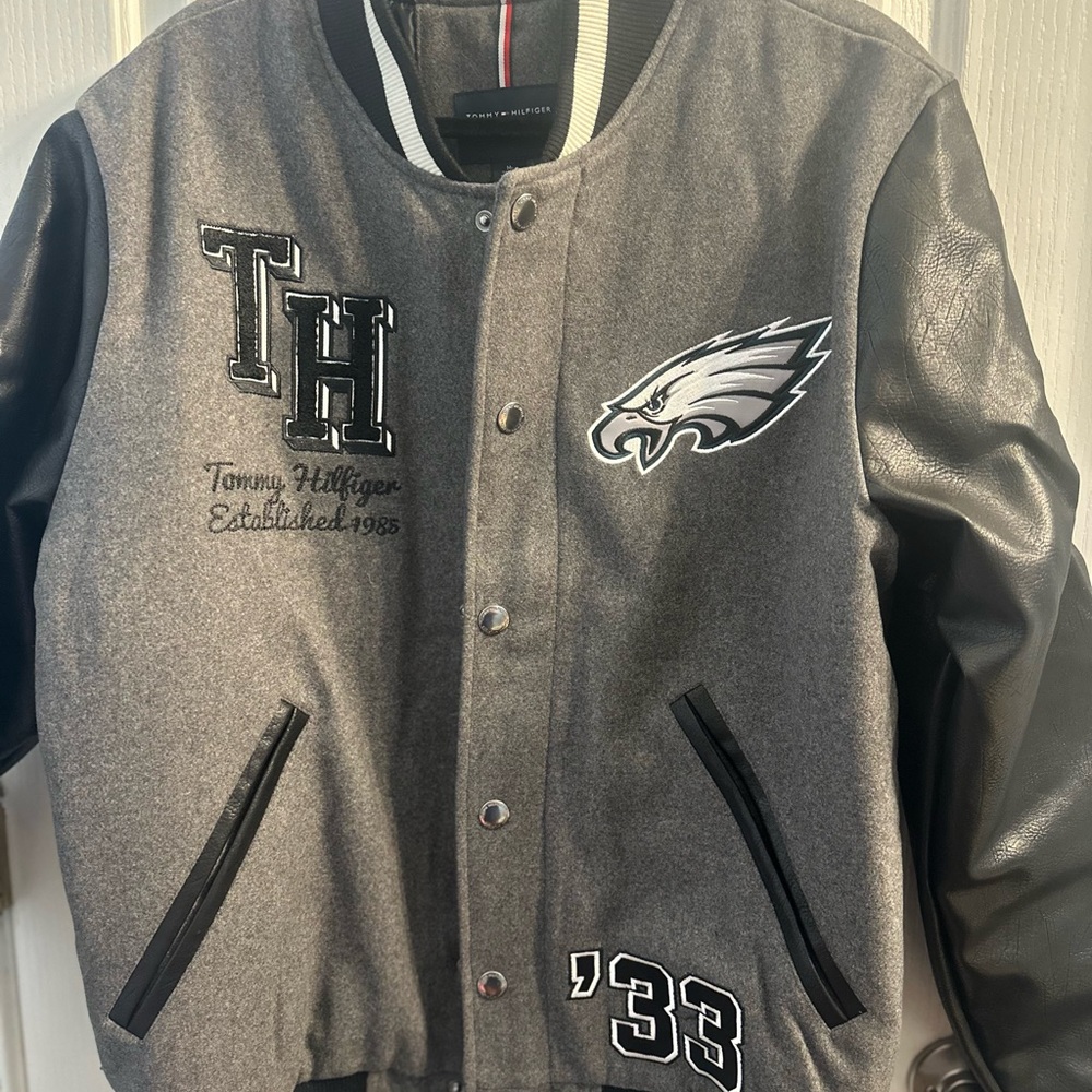 Tommy Hilfiger Philadelphia Eagles Gray and Black Varsity Jacket men’s medium